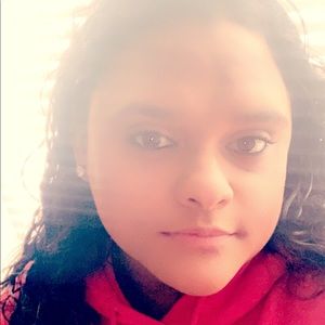 Meet your Posher, Whitney